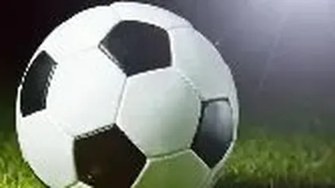 篮球盛宴：揭秘黄蜂对阵猛龙的巅峰对决，解码精彩瞬间！